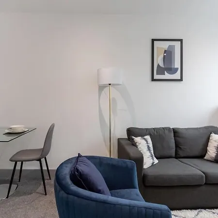 Amazing 1 Bedroom Appartement *