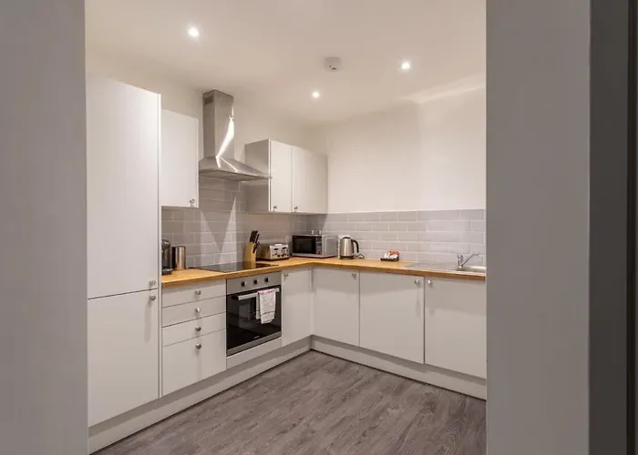 Amazing 1 Bedroom Appartement *